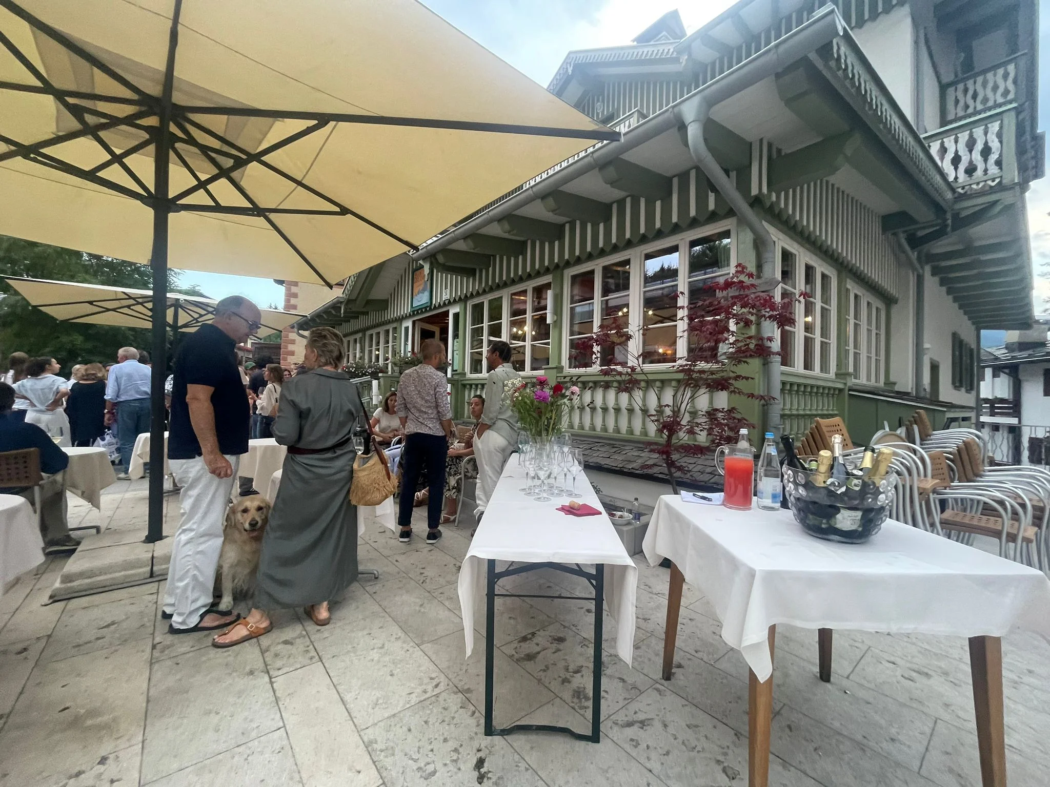 Aperitivo in terrazza